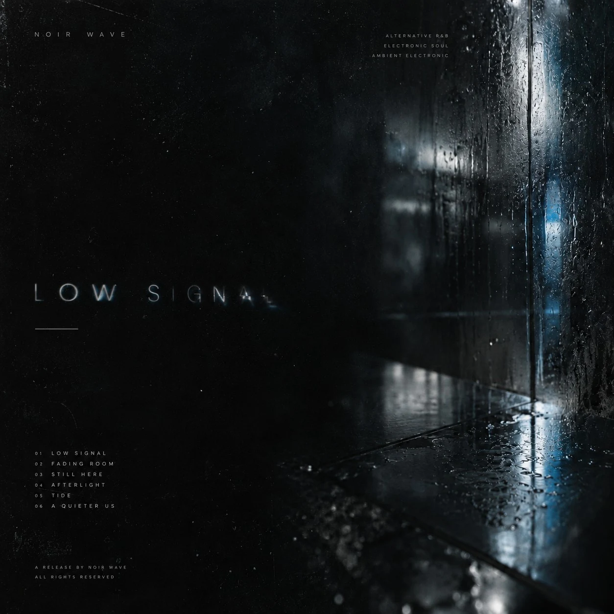 LOW SIGNAL EP 커버 아트워크 — 젖은 유리 복도와 신호등 불빛