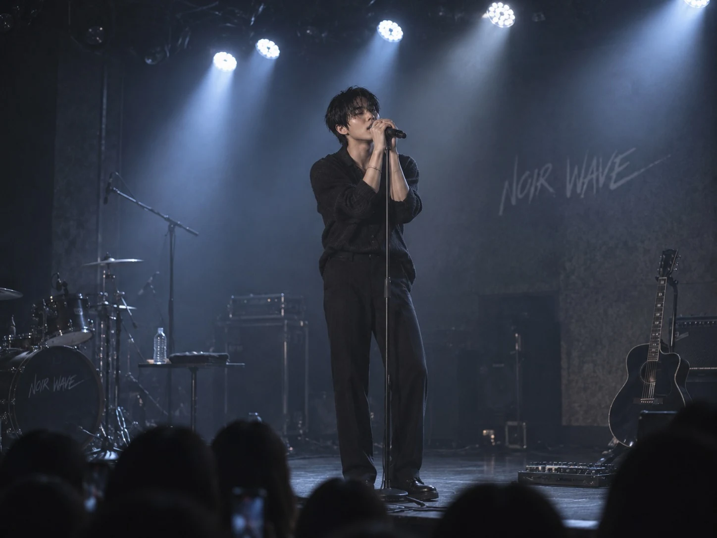 LIVE SESSION — SEOUL 2026 무대 위 NOIR WAVE의 라이브 공연 스틸컷